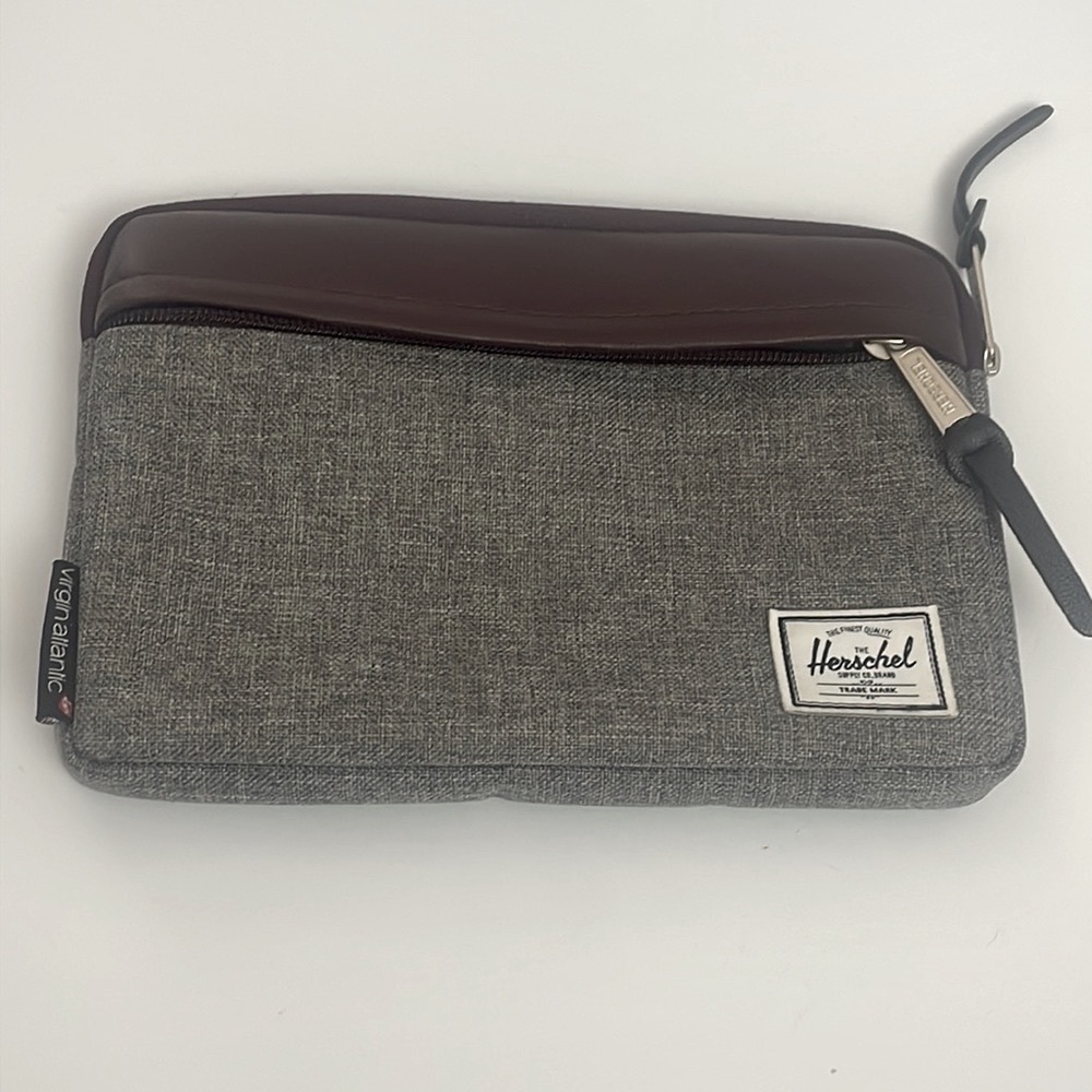 Herschel Supply Company bag unisex travel Pouch makeup toiletry accessory gray - Picture 10 of 10